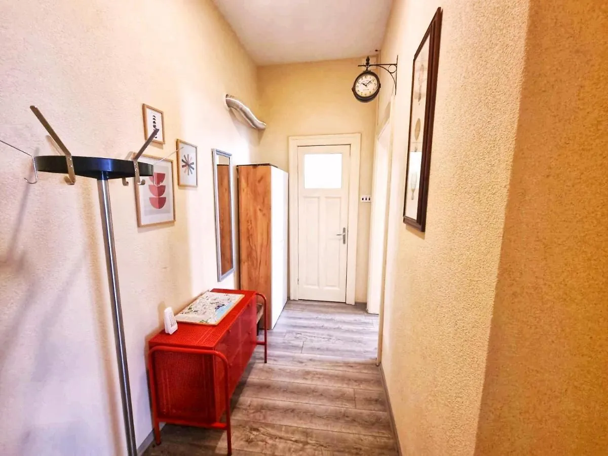 Dalmatian Apartment In The City Center Σπλιτ