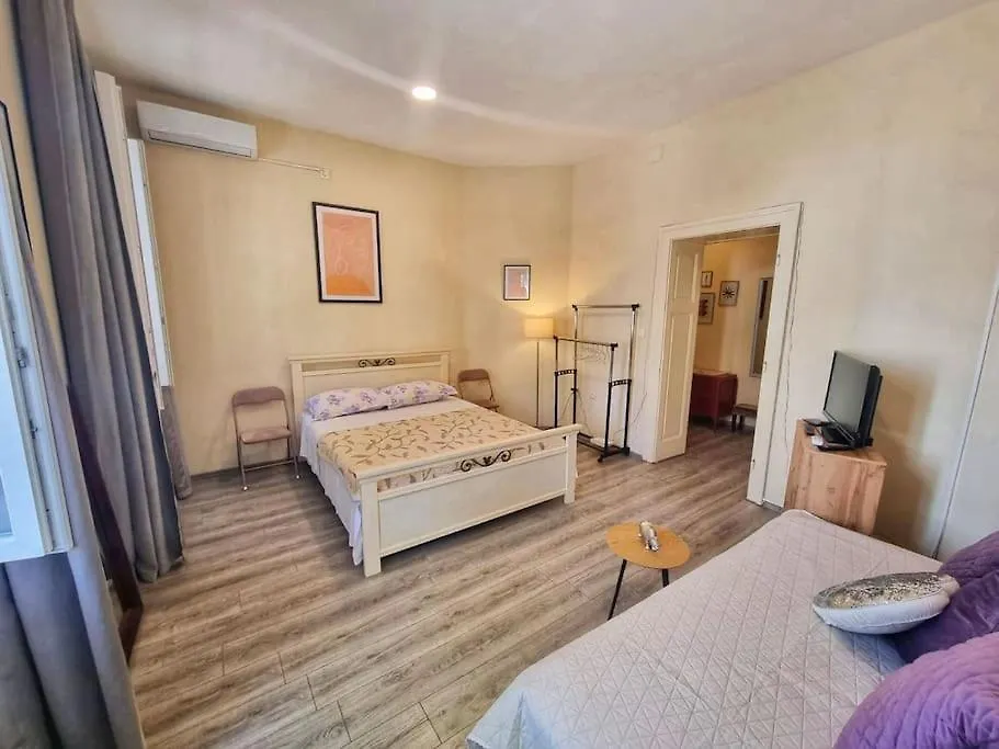 Dalmatian Apartment In The City Center